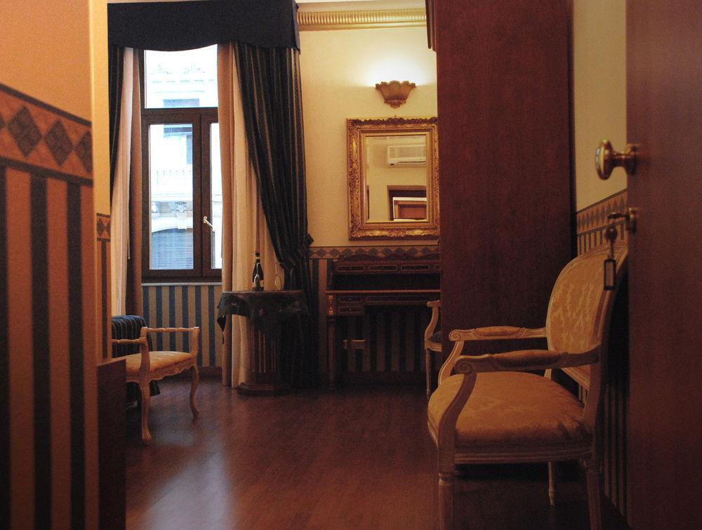 Barberini Suites Rome Exterior photo